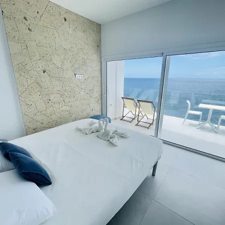 The Unique On The Sea Apartment *