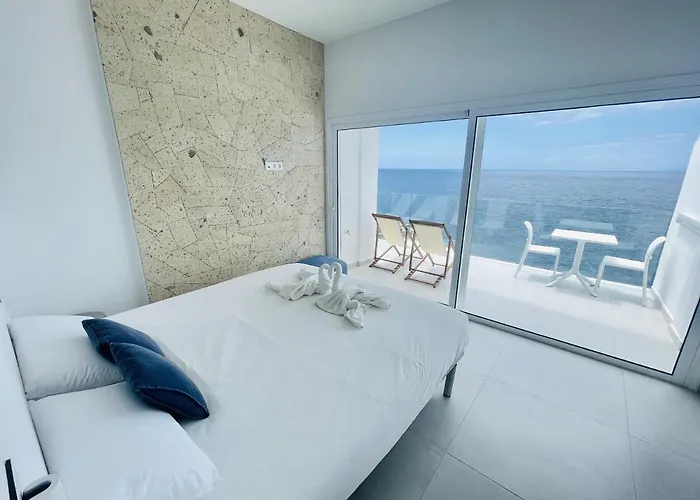 The Unique On The Sea Apartment *