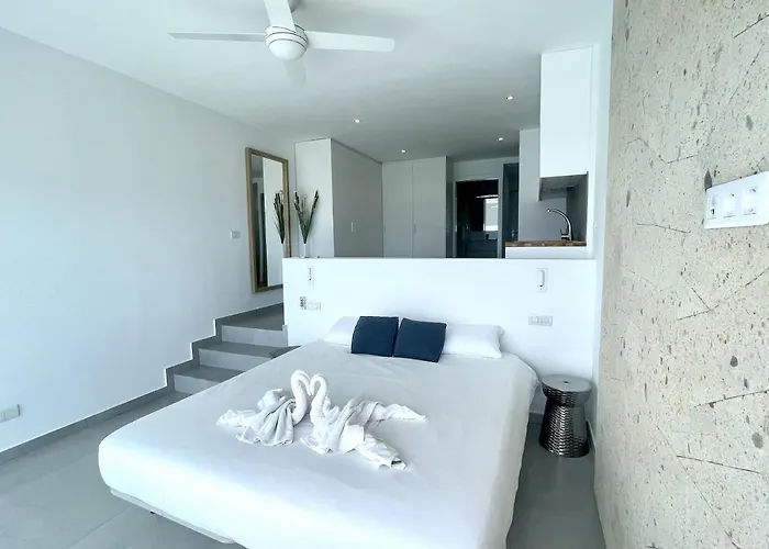 The Unique On The Sea Apartment *