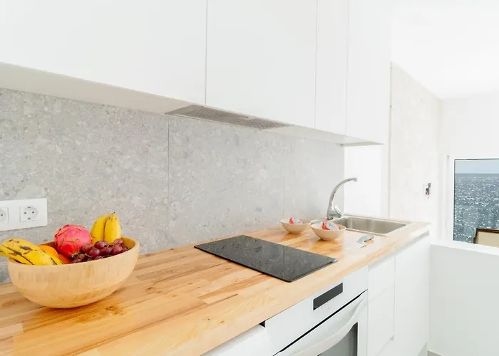 The Unique On The Sea