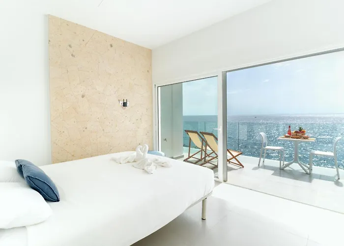 The Unique On The Sea カジャオ・サルバヘ