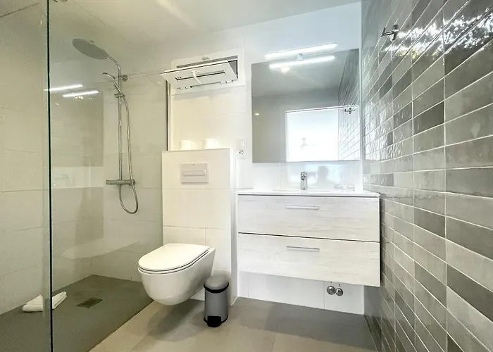 The Unique On The Sea