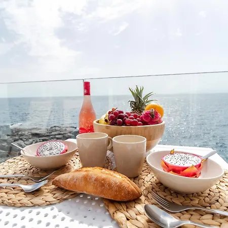 The Unique On The Sea * Callao Salvaje