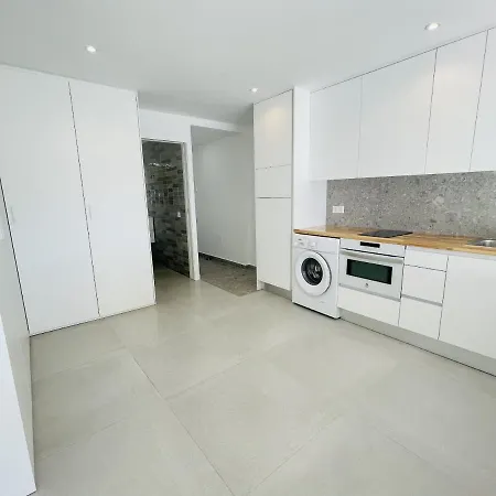 The Unique On The Sea